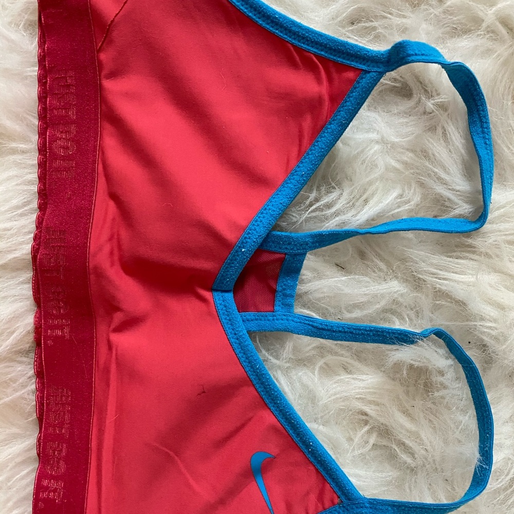 Nike Womens Sports Bra